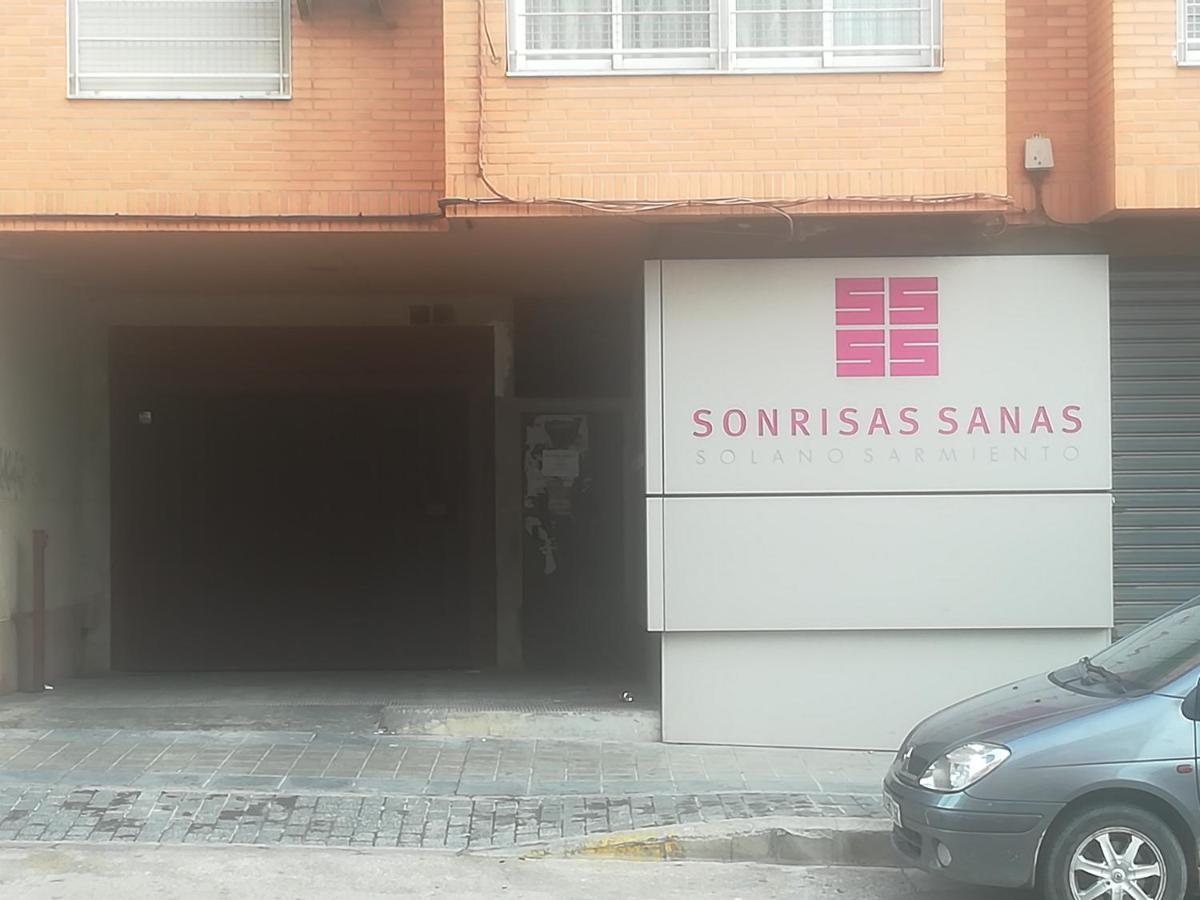 Casa Serra - Paterna - Apartamento Alquila 3 Habitaciones Con Garaje المظهر الخارجي الصورة