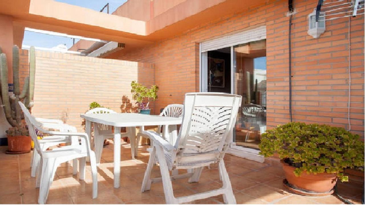 Casa Serra - Paterna - Apartamento Alquila 3 Habitaciones Con Garaje المظهر الخارجي الصورة