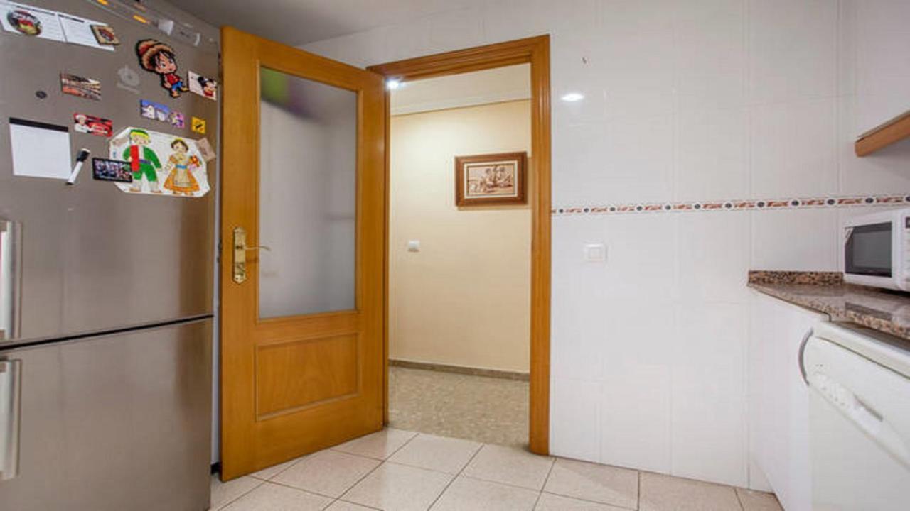 Casa Serra - Paterna - Apartamento Alquila 3 Habitaciones Con Garaje المظهر الخارجي الصورة