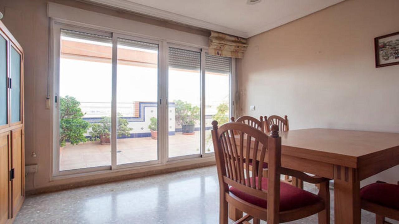 Casa Serra - Paterna - Apartamento Alquila 3 Habitaciones Con Garaje المظهر الخارجي الصورة